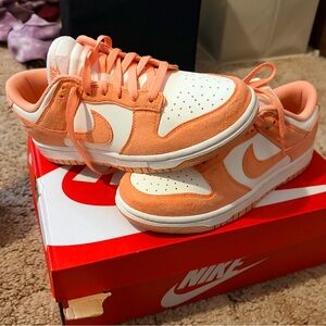 Dunk next level light wild mango & white Low-Top Nike Sneakers. NWOT, BRAND NEW!